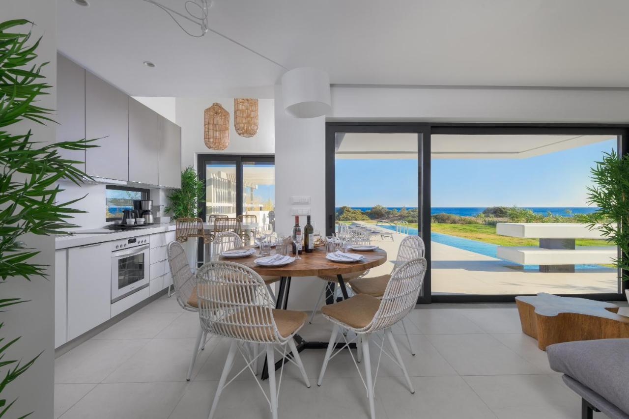 Albatross Beach Front Villas Gennadi Luaran gambar
