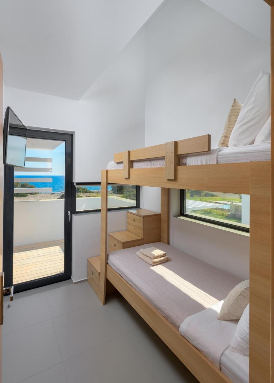 Albatross Beach Front Villas Gennadi Luaran gambar