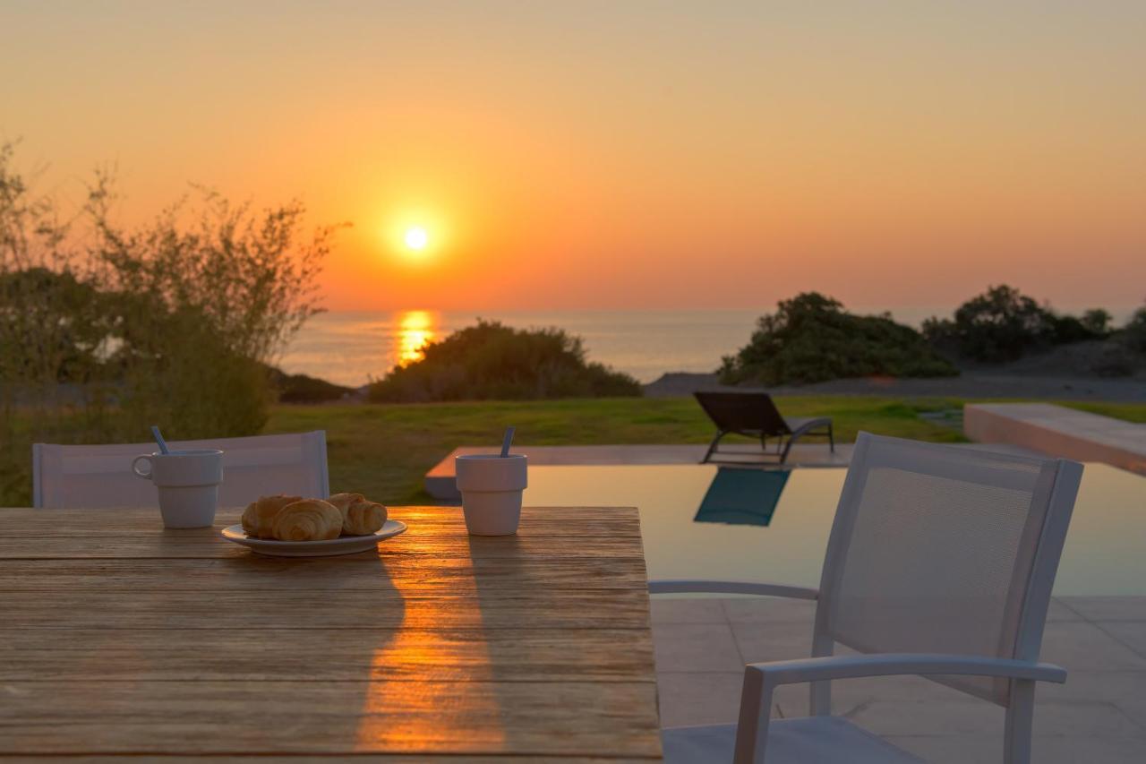 Albatross Beach Front Villas Gennadi Luaran gambar