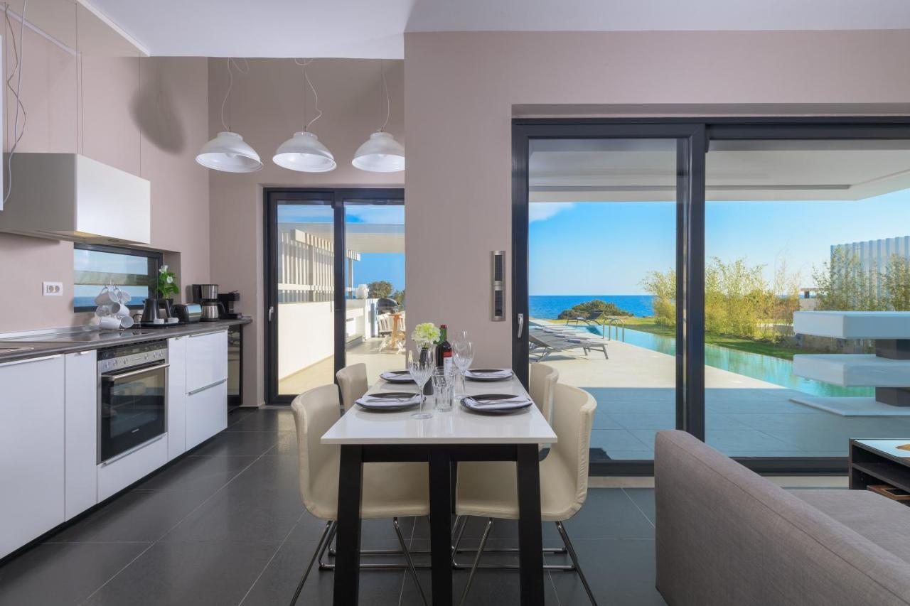 Albatross Beach Front Villas Gennadi Luaran gambar